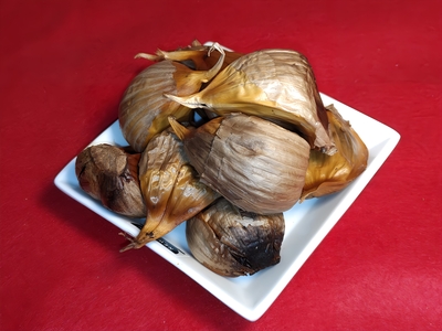 にんにく王子① 熟成黒にんにく「田子の黒」むいちゃいました。 ミックス 130g